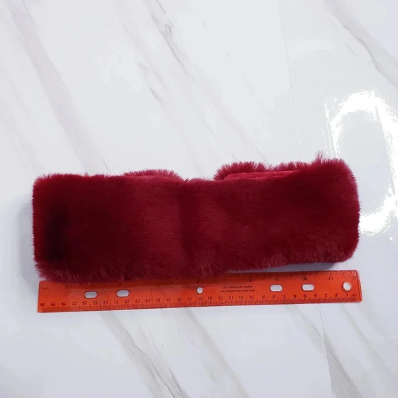 Chico’s Faux Fur Headband Holly Red Cold Weather Lined Cozy Soft - Picture 3 of 10